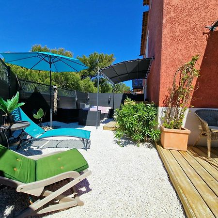 L'Instant Mer - Bord De Mer - Studio Avec Grand Jardin A La Capte Hyeres Bagian luar foto