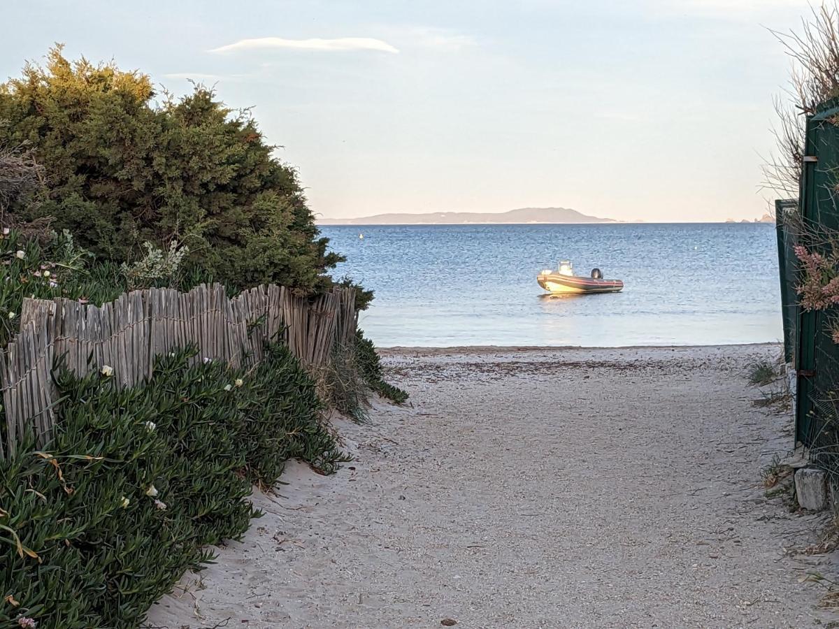 L'Instant Mer - Bord De Mer - Studio Avec Grand Jardin A La Capte Hyeres Bagian luar foto